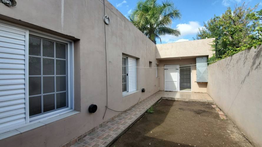 VENTA | CASA DE 2 DORM. | SARMIENTO 1333 | LAS ROSAS