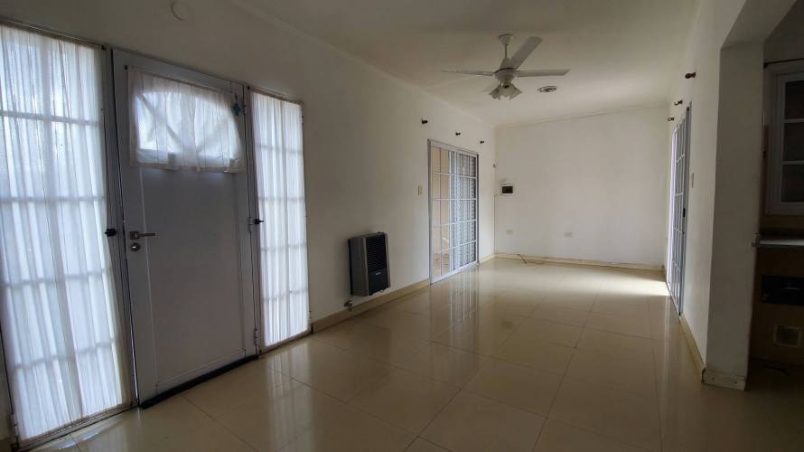 VENTA | CASA DE 2 DORM. | SARMIENTO 1333 | LAS ROSAS