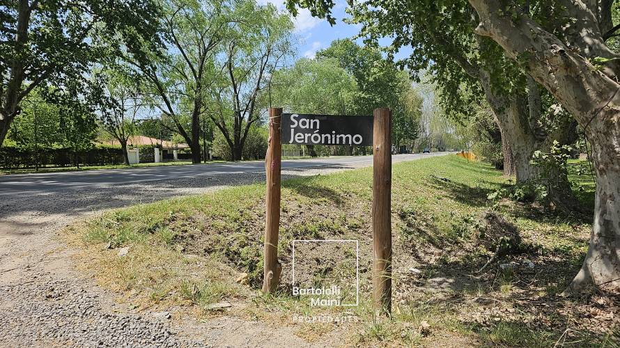 VENTA | CASAS 4 dormitorios con pileta | Roldán