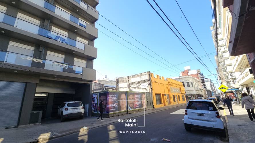 VENTA | LOTE IDEAL PARA CONSTRUCTORAS | MENDOZA 1014