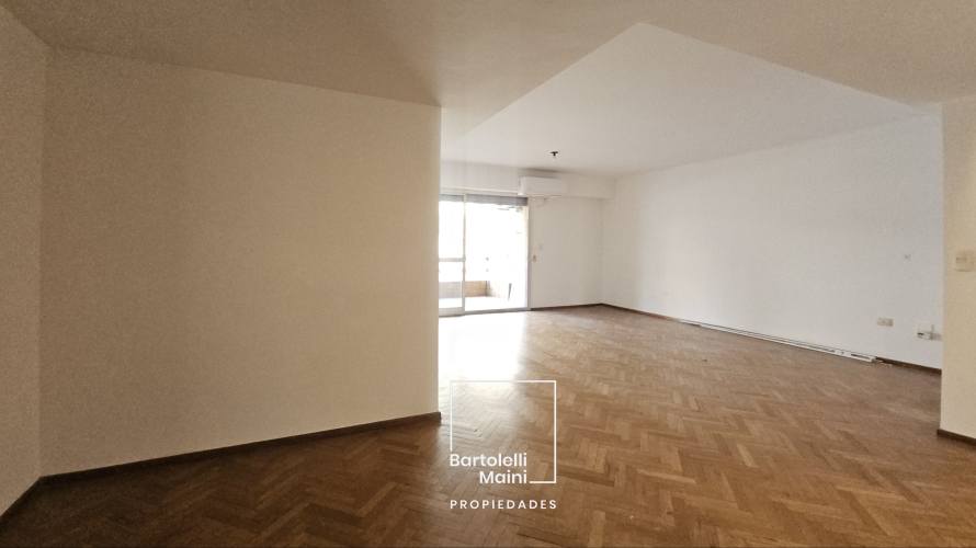 VENTA | 3 dorm. + cochera | 1° DE MAYO 961, 02-02