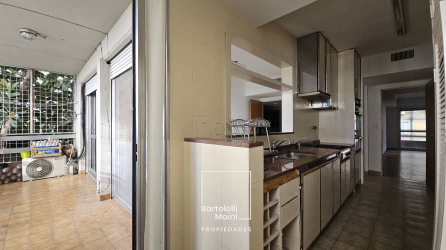 VENTA | 3 dorm. + cochera | 1° DE MAYO 961, 02-02