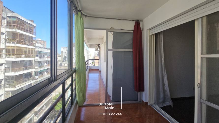 VENTA | RIOJA 742 | Depto 3 dormitorios con cochera opcional