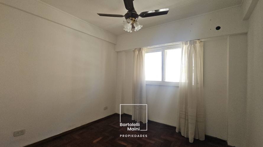 VENTA | RIOJA 742 | Depto 3 dormitorios con cochera opcional