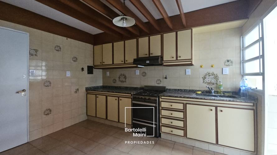 VENTA | DEPARTAMENTO 3 DORMITORIOS | Sarmiento 958, 2B