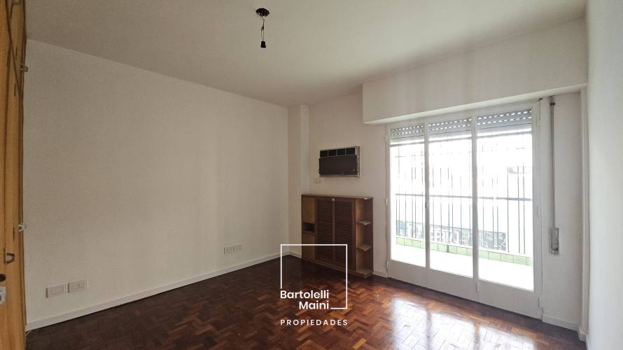 VENTA | DEPARTAMENTO 3 DORMITORIOS | Sarmiento 958, 2B