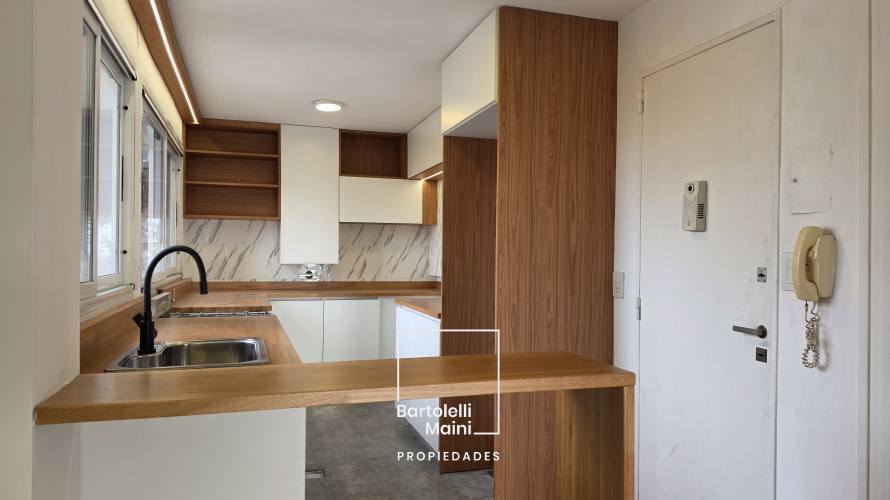 VENTA | Santa Fe 839 | Depto 2 dormitorios + Cochera