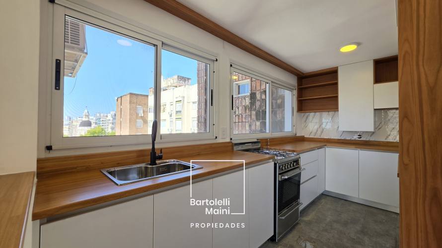 VENTA | Santa Fe 839 | Depto 2 dormitorios + Cochera