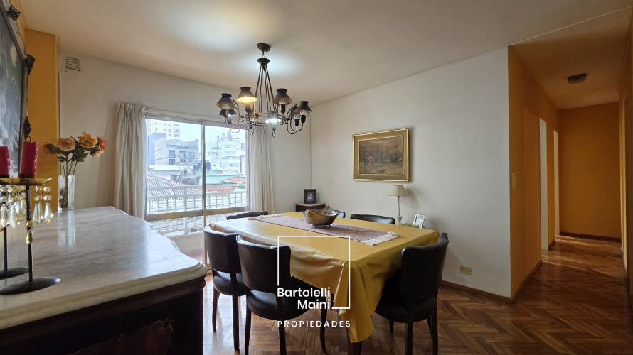 VENTA | Urquiza 1344 | Semipiso 3 Dormitorios + baulera