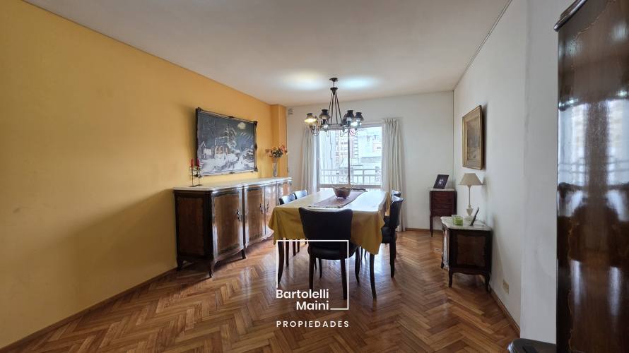 VENTA | Urquiza 1344 | Semipiso 3 Dormitorios + baulera