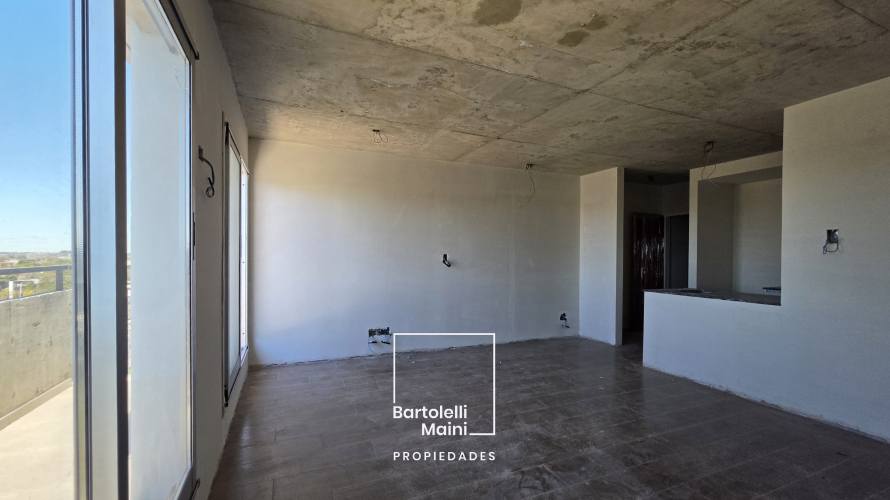 VENTA | Amplios Monoambientes | ESMERALDA 2480