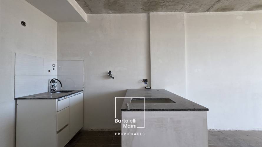 VENTA | Amplios Monoambientes | ESMERALDA 2480