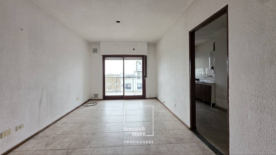 VENTA | Depto 2 dormitorios + Cochera | COCHABAMBA 45