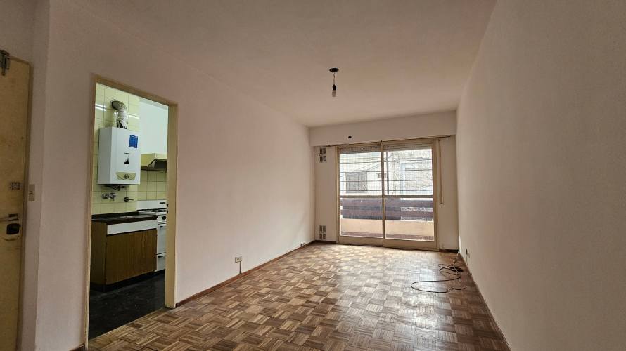ALQUILER | DEPTO 1 DORMITORIO CON BALCÓN | PARAGUAY 522