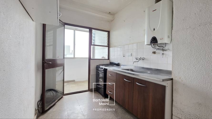 VENTA | Depto 2 dormitorios + Cochera | COCHABAMBA 45