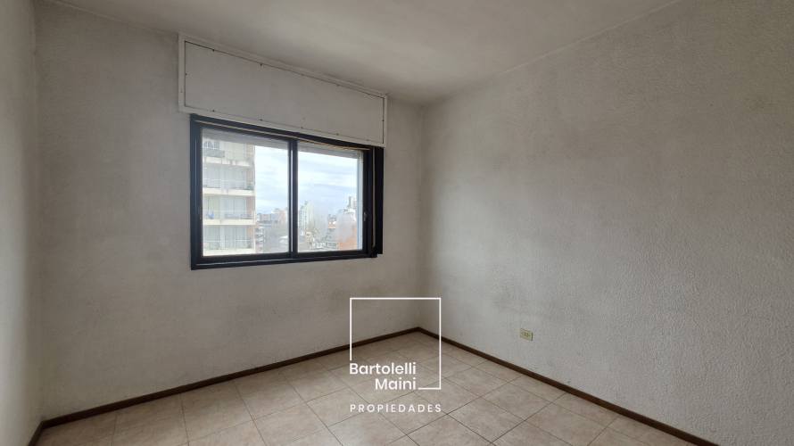VENTA | Depto 2 dormitorios + Cochera | COCHABAMBA 45