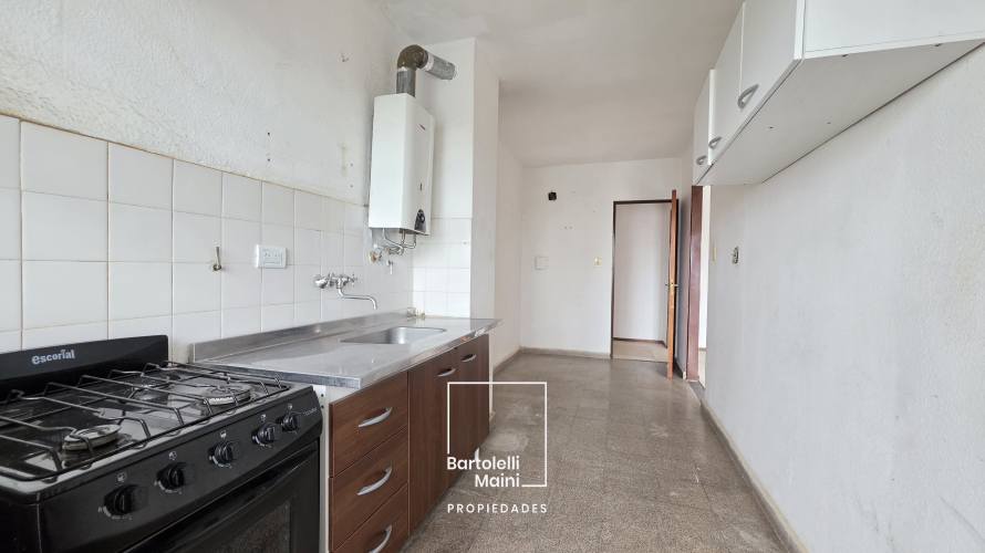 VENTA | Depto 2 dormitorios + Cochera | COCHABAMBA 45