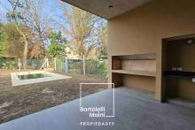 VENTA | CASAS 4 dormitorios con pileta | Roldán