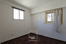 VENTA | RIOJA 742 | Depto 3 dormitorios con cochera opcional